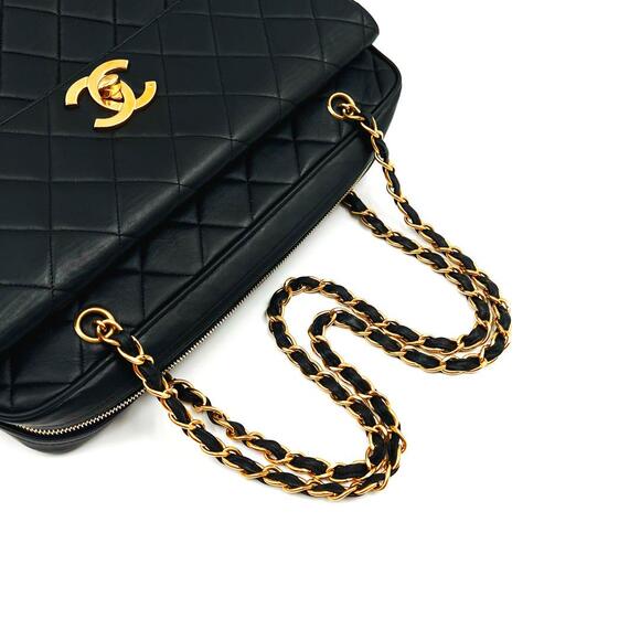 Authentic CHANEL CC Logo LARGE Quilted Lambskin Chain Shoulder Bag Flap Pocket - Picture 7 of 10